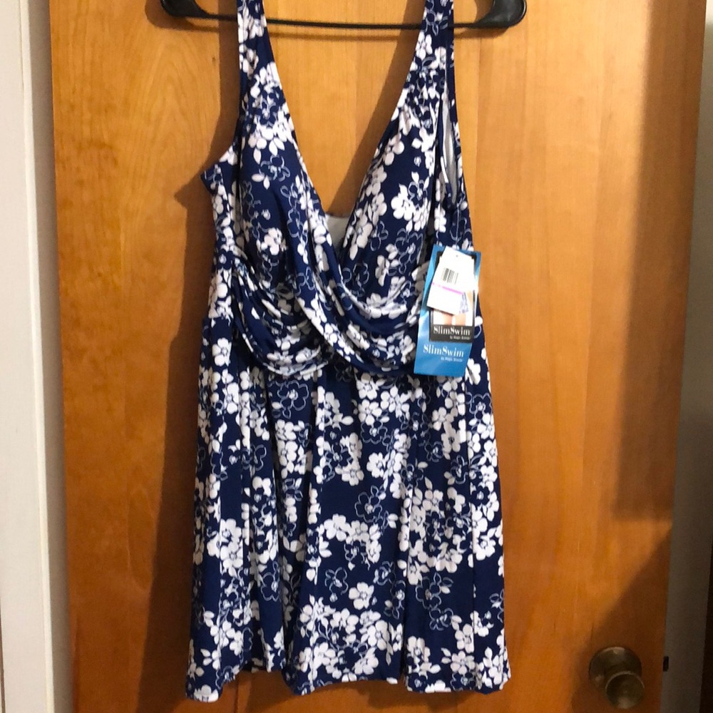 Slim Swim 2X One Piece Swimsuit Navy And White NEW With Tags by Magic Brand
